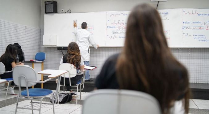 ‘Ensino híbrido não vai resolver 1,5 ano sem escola’, diz pesquisador – Notícias